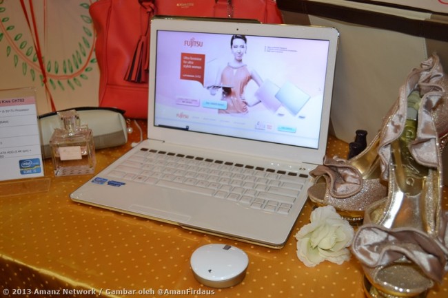 Fujitsu Lifebook CH702