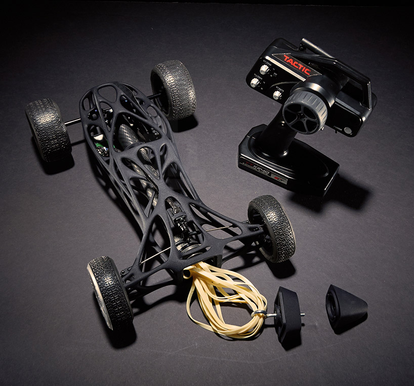 max-greenberg-sameer-yeleswarapu-ian-cullimore-cirin-rubber-band-powered-rc-car-art-center-college-of-design-designboom-06