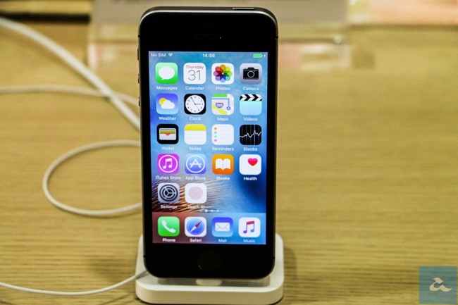 Apple iPhone SE