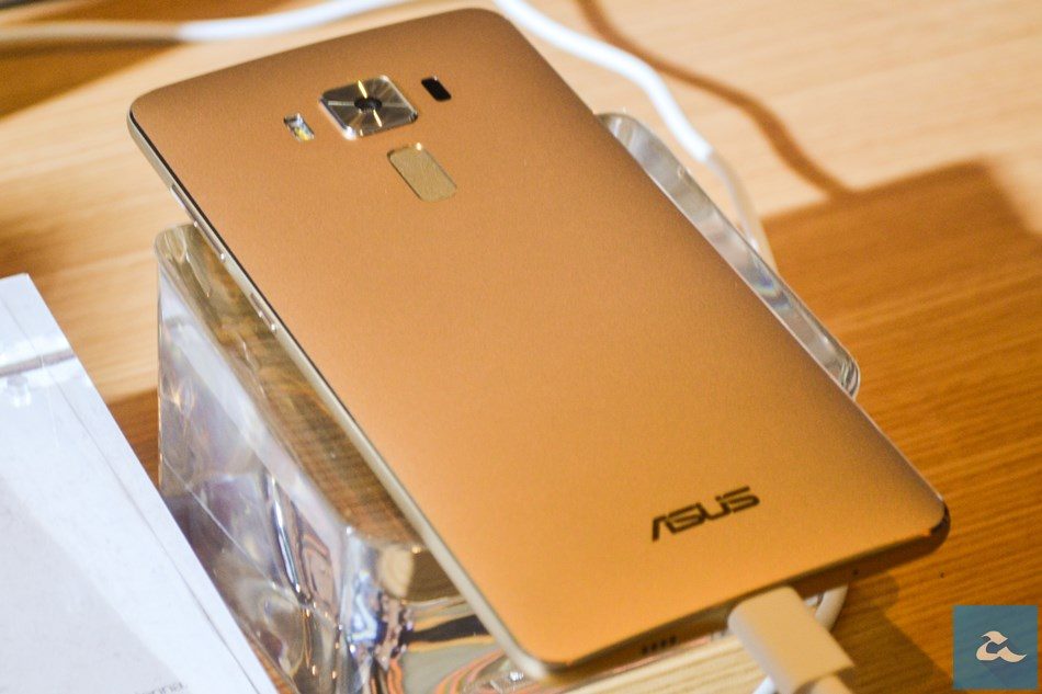 Asus Zenfone 3 Deluxe