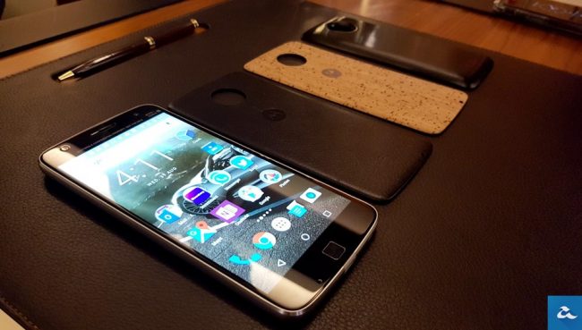 Moto Z Play_003