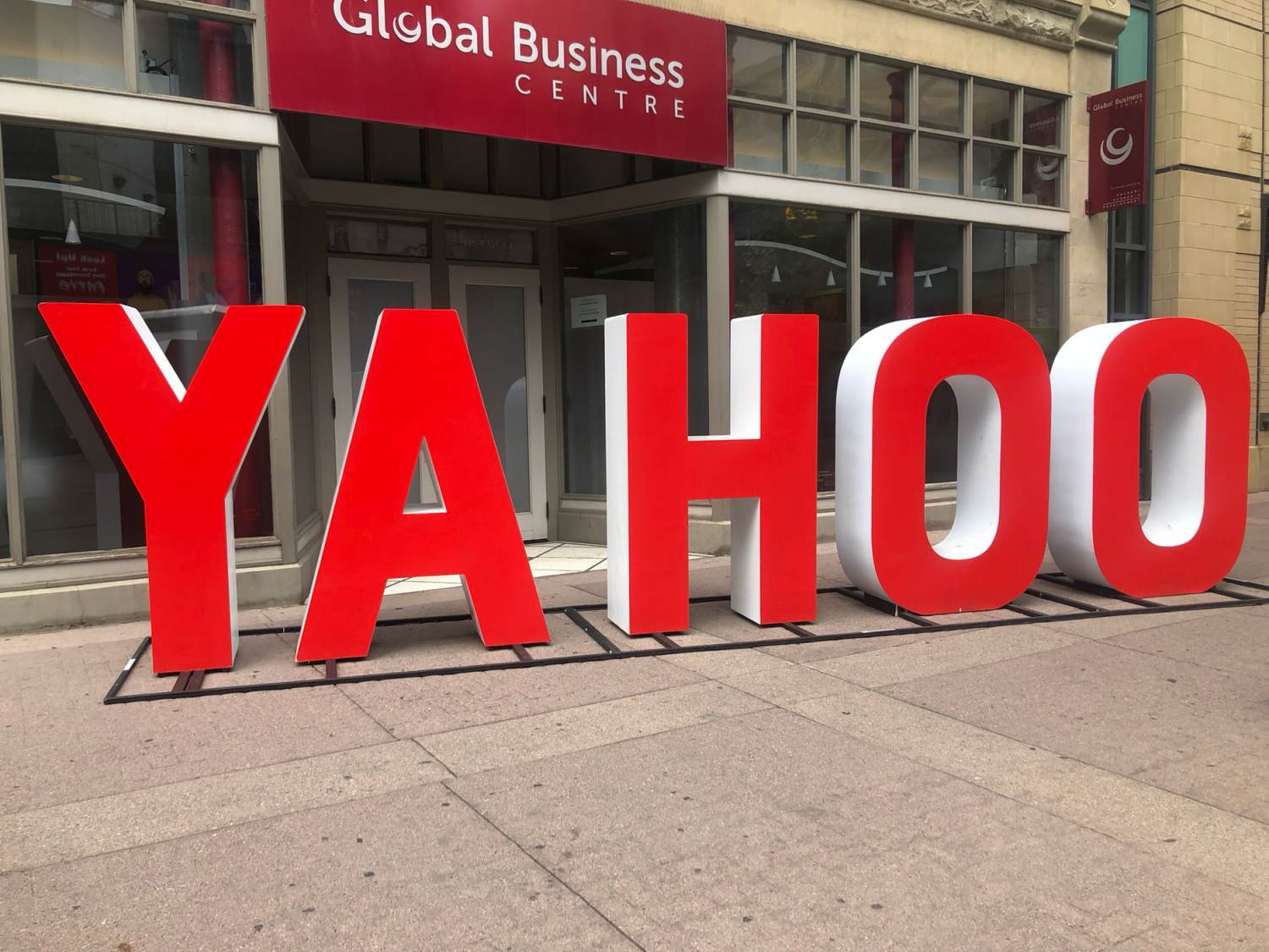 Yahoo!