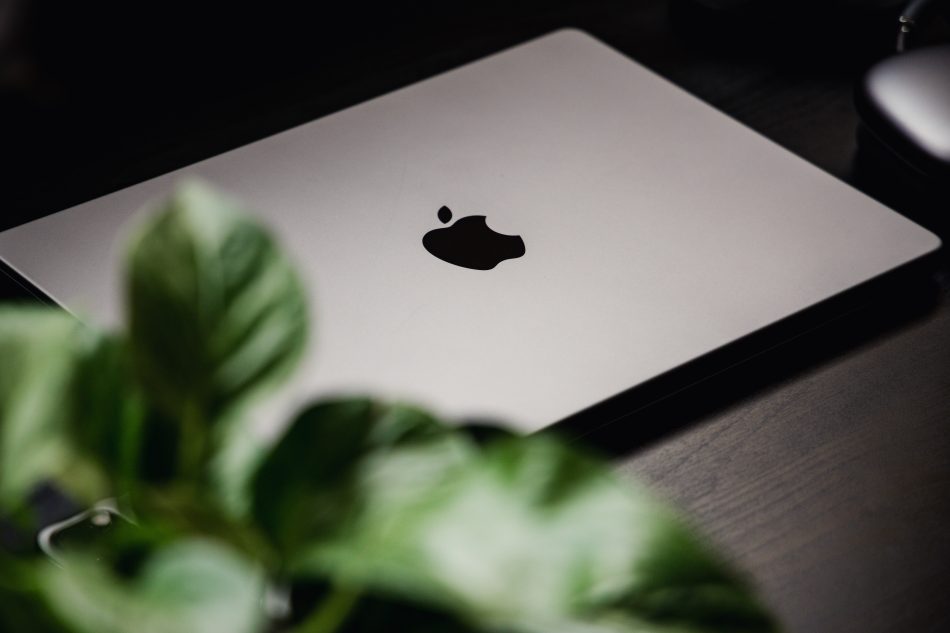 MacBook