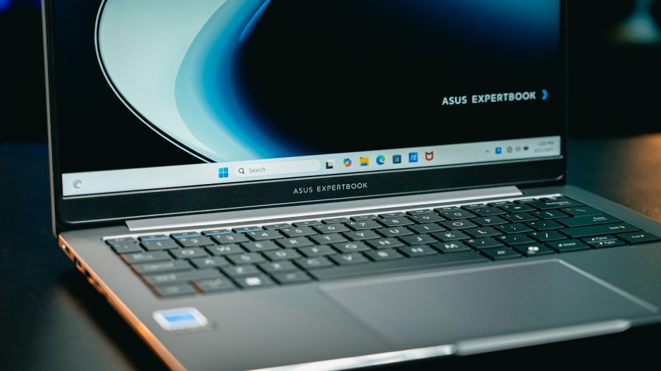 Ulasan ASUS ExpertBook PM3 – Cukup Profesional, Cukup Lasak 2 ASUS ExpertBook PM3 Edited 4