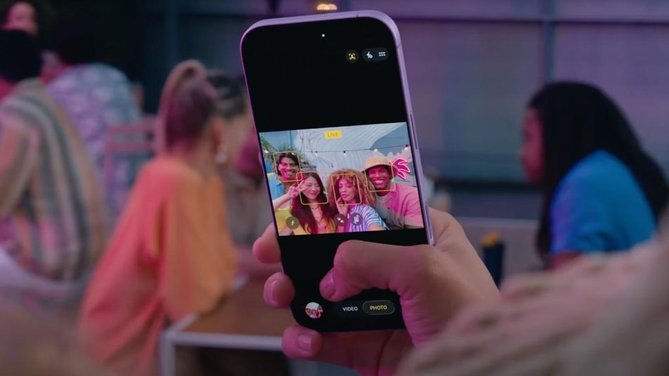 10 Perkara Paling Menarik Pada Siri iPhone 17 9 Apple Center Stage Camera Swafoto