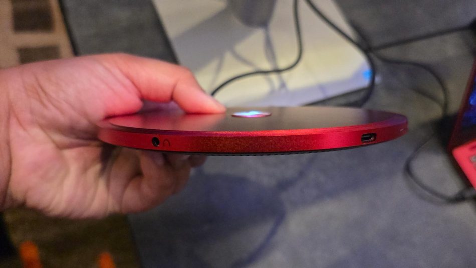 Ini Bukan Pad Pengecas Nirwayar Tetapi PC Ultra Nipis Snapdragon X2 Elite 2 Qualcomm prototaip PC piring