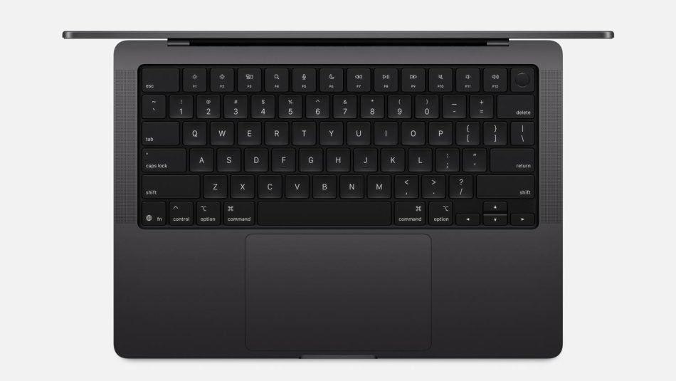 Apple Macbook Pro 15 M5 B