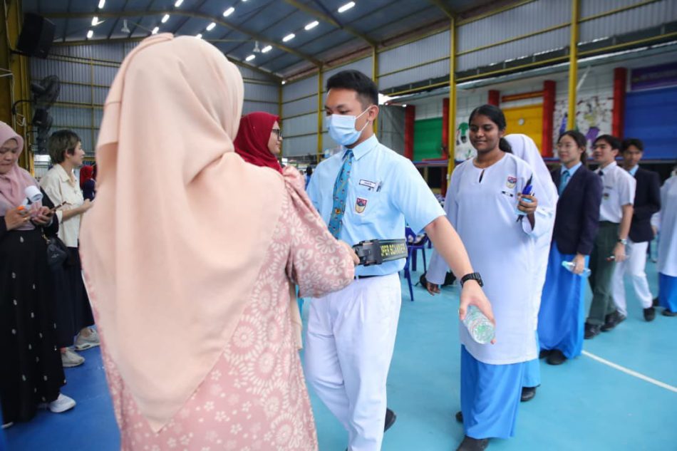 Alat Pengesan Logam Johor