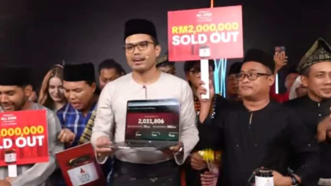 Khairulaming Catat Rekod Baru – Terjual RM2 Juta Dalam Masa 1 Minit 59 Saat – Siaran Ditonton Lebih 370,000 Orang