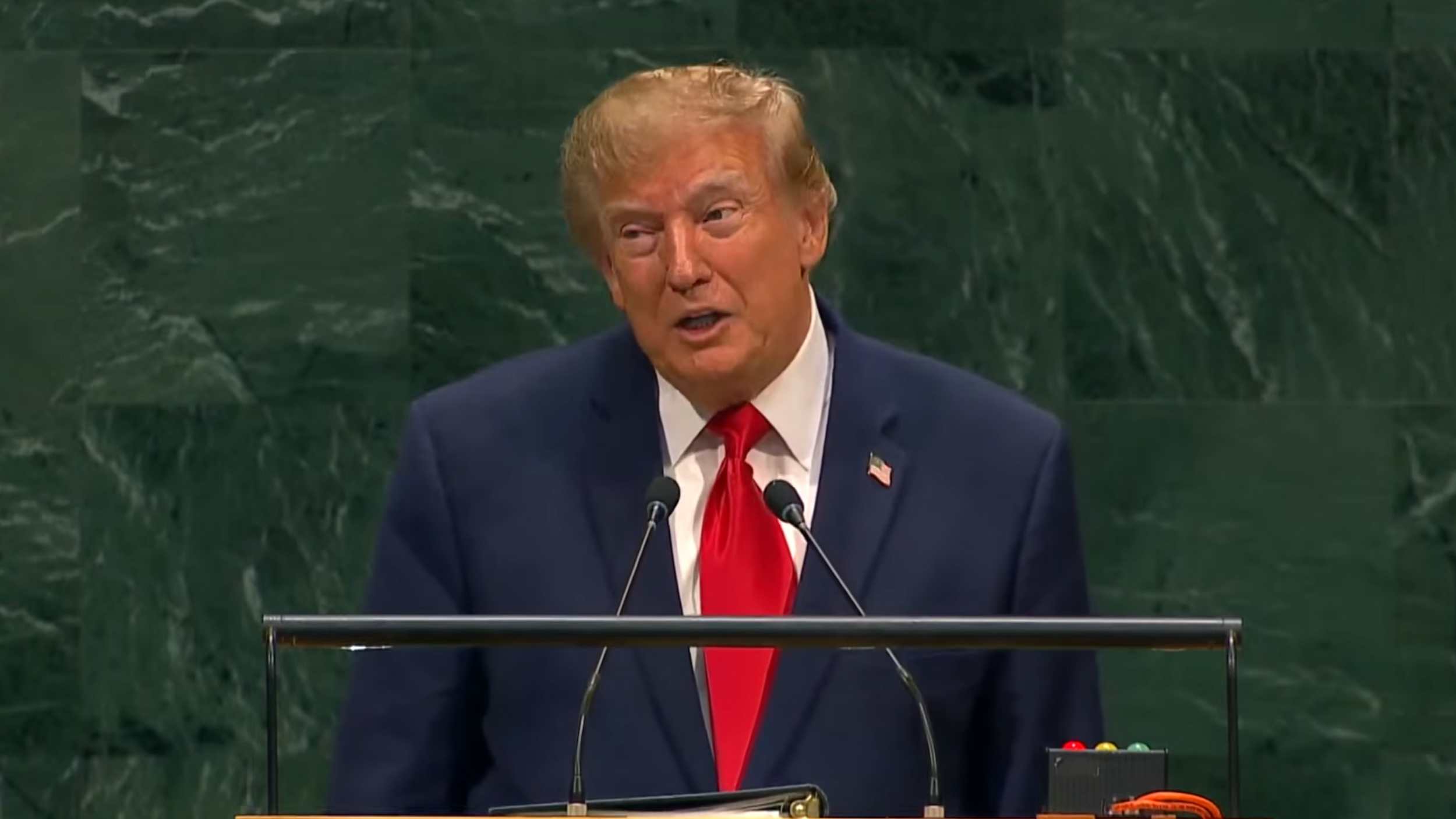 Trump : Amerika Syarikat Akan Menggunakan Terma “Super Intelligence (SI)” Ganti “AI” 
